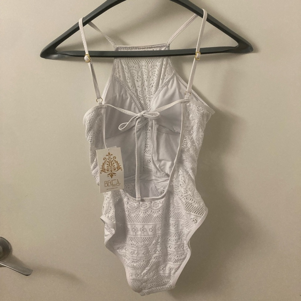 NEVER WORN WITH TAGS!! Becca by Rebecca Virtue- Makayla High Neck One Piece 🩱👙✨ - Picture 5 of 7